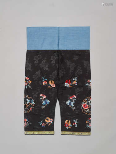 A BLACK SILK KU LADY’S TROUSERS WITH FLORAL EMBROIDERY, REPUBLICAN PERIOD