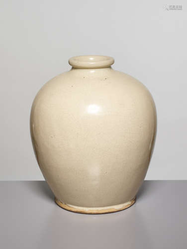 A LARGE OVOID GUAN VASE, SONG DYNASTY