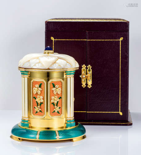 ASPREY 非凡罕有及高贵，黄金镶钻石及珍珠贝母座钟，备珐琅及彩色宝石，年份约1997，附原厂表盒