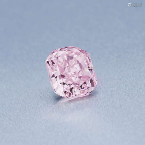 5.70克拉彩粉紫色钻石，净度内部无瑕
