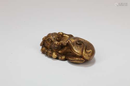 A Chinese Bronze Paperweight