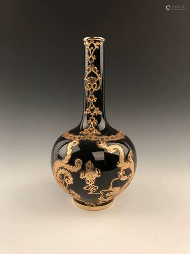 Chinese Gilt Dragon and Phoenix Designed Vase