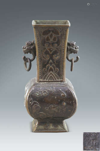 19世紀 日本銅雕花卉紋雙耳方瓶