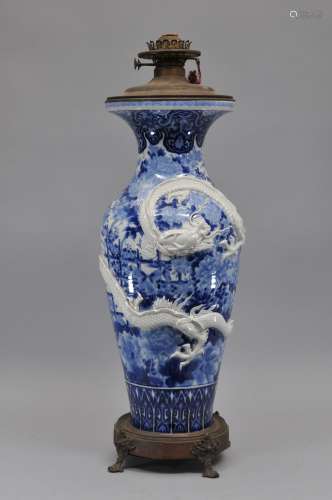 Large porcelain vase. Japan. Meiji period.