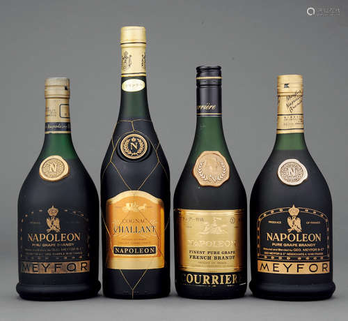 70年代 Challant Napoleon   Cognac、Courriere Napoleon Brandy 连 Meyfor Napoleon（砂樽） （共四件）