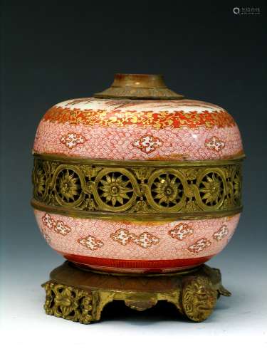 Japanese Porcelain jar made into a lamp, 19th C