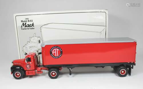 2/34 DIE-CAST ASSOCIATED TRANSPORT TRUCK