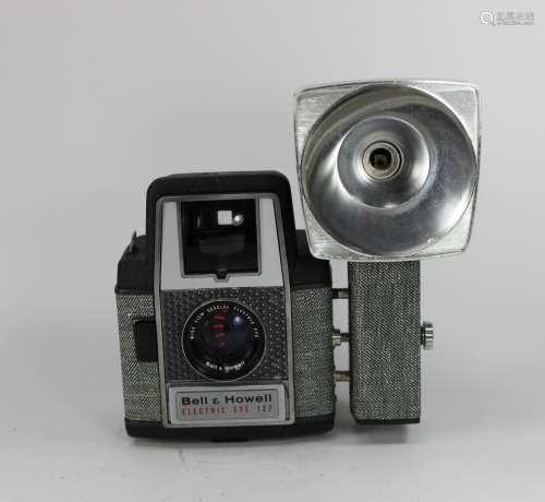 BELL & Howell Electric Eye 127 Camera