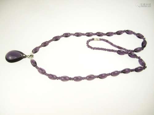PURPLE CRYSTAL GLASS NECKLACE