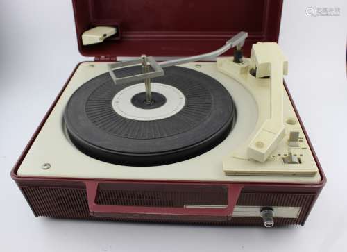 GE Solid State/Automatic V630g Record Player