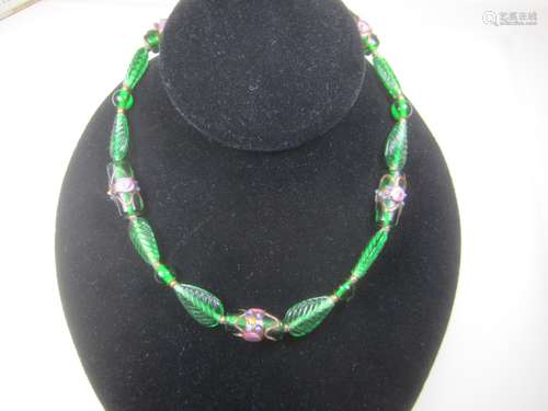 GREEN GLASS NECKLACE