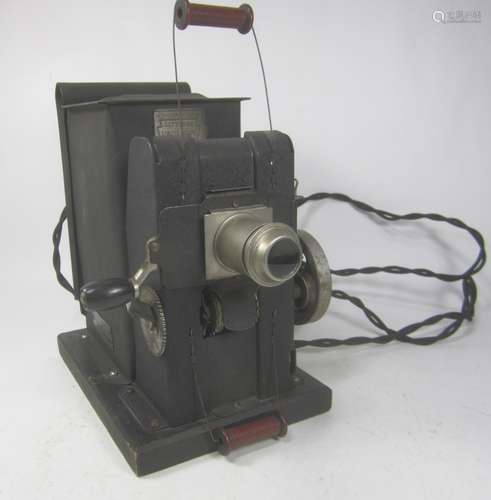 KEYSTONE 35 MM MODEL 575 MOVIE PROJECTOR