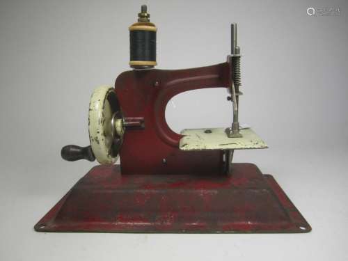 GATEWAY JUNIOR MODEL NP-1 SEWING MACHINE TOY.