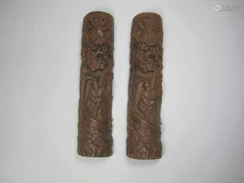 PAIR OF CHINESE CARVED BOXWOOD PAPERWEIGHT