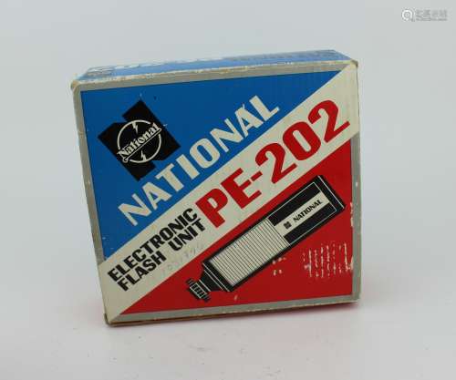 National PE-202 Electronic Flash Unit