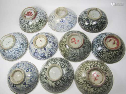 TEN EARLY TIME CHINESE B/W BOWLS