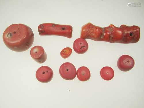 LOT OF CORAL BEADS