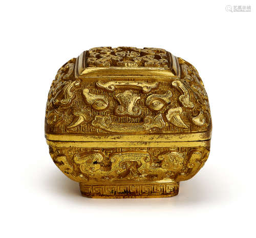 18世纪 铜鎏金饕餮纹香盒
