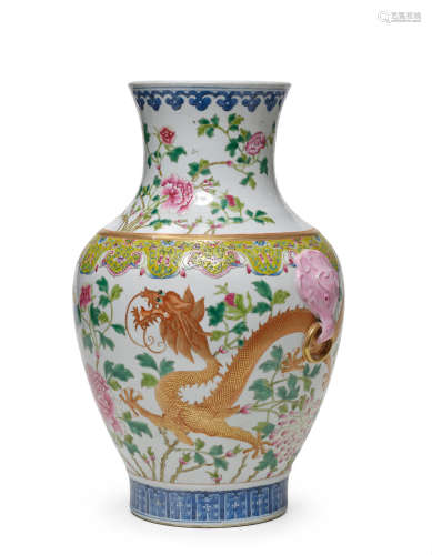 19th century AN UNDERGLAZE BLUE AND FAMILLE-ROSE 'DRAGON AND PHOENIX' VASE
