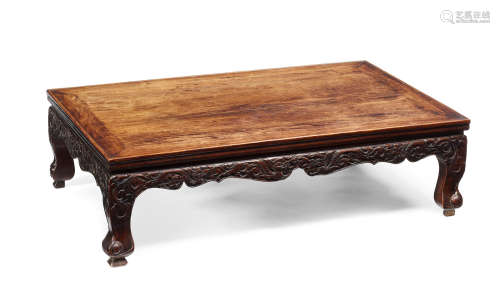 Late Ming dynasty A huanghuali low table, Kangzhuo