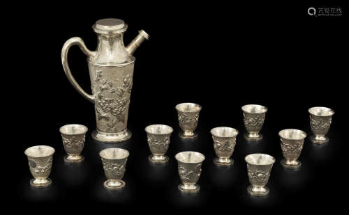 Early 20th century AN EXPORT STERLING SILVER TWELVE PIECE COCKTAIL SERVICE