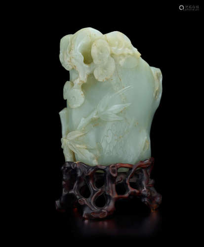 Qing dynasty, 19th century A CELADON JADE 'PINE TRUNK' VASE