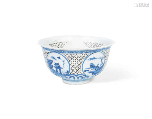 17th century A blue and white reticulated bowl