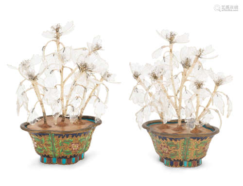 Mid-Qing Dynasty A pair of champlevé enamel quatrefoil jardinières