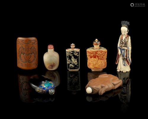 19th/20th century Six organic material snuff bottles