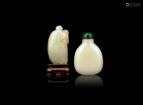 19th century Two jade snuff bottles