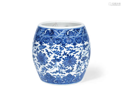 Qianlong seal mark A blue and white 'Ming-style' barrel-shaped jar
