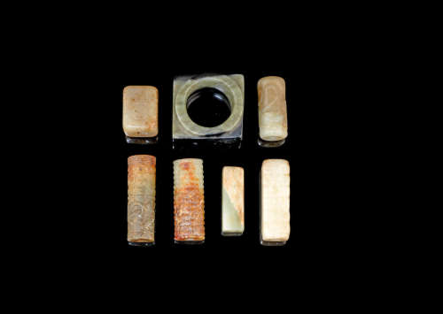 Song to Ming Dynasty A group of jade beads and a jade square tube, cong