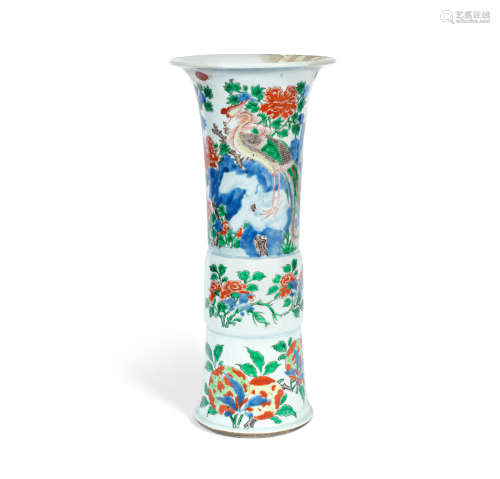 Shunzhi A wucai beaker vase