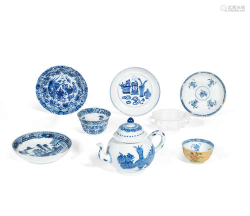 Kangxi and later A group of blue and white tea wares