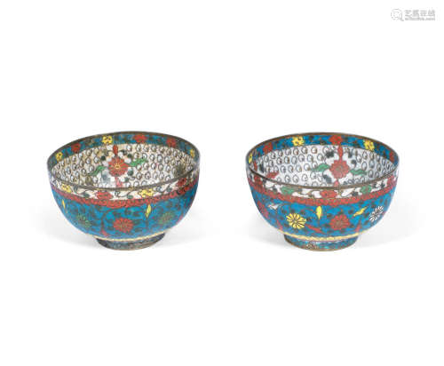 16th century A small pair of cloisonné enamel bowls