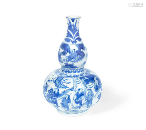 Chongzhen A blue and white double-gourd vase