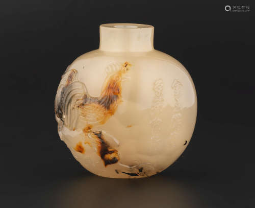 Late Qing Dynasty/Republic period An agate 'cockerels and prunus' snuff bottle