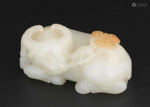 18th century A fine white and russet jade carving of a buffalo