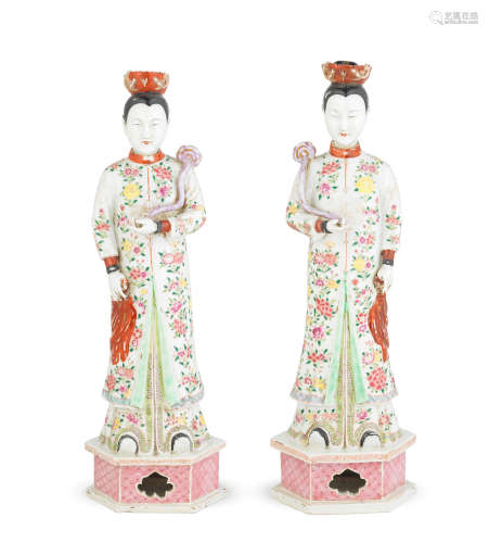 Qianlong A pair of famille rose 'nodding head' ladies