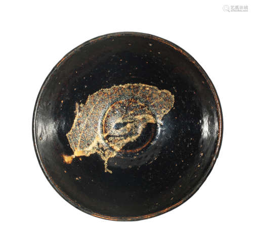 Southern Song Dynasty A rare Jizhou 'tea-leaf-pattern' bowl