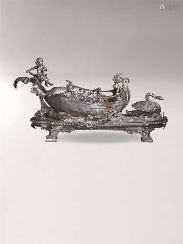 约1880年 欧式镀银中央桌装饰摆件