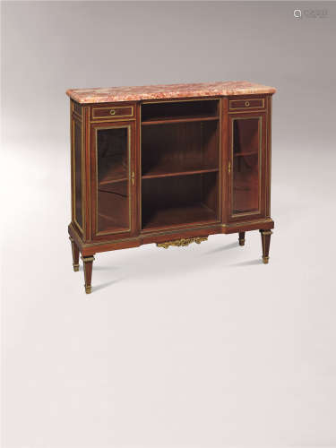 约1870年 高品质的法国桃花心木边柜（书柜）