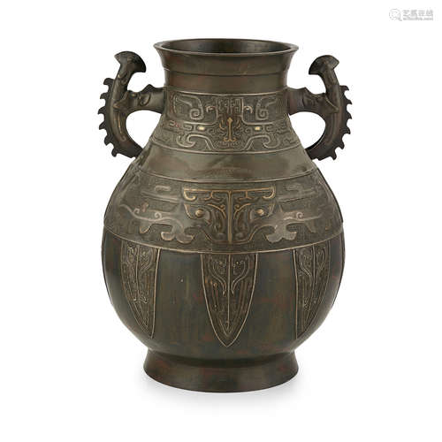 ARCHAISTIC SILVER-INLAID BRONZE VASE