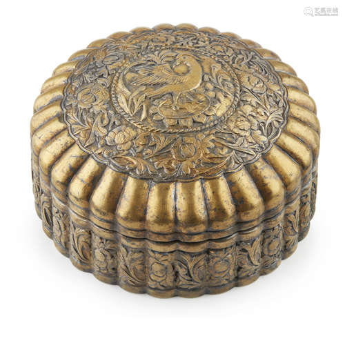 TANG-STYLE GILT-METAL LOBED BOX AND COVER