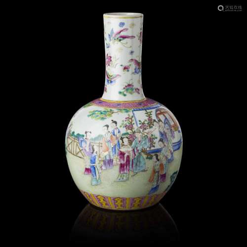 FAMILLE ROSE 'LADIES OF THE HAN PALACE' BOTTLE VASE