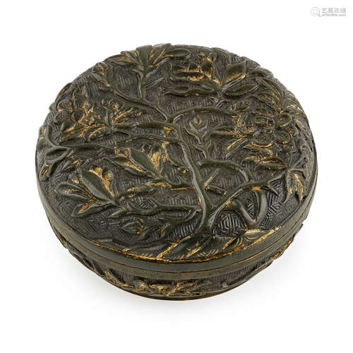 FINE PARCEL-GILT BRONZE SEAL PASTE BOX AND COVER