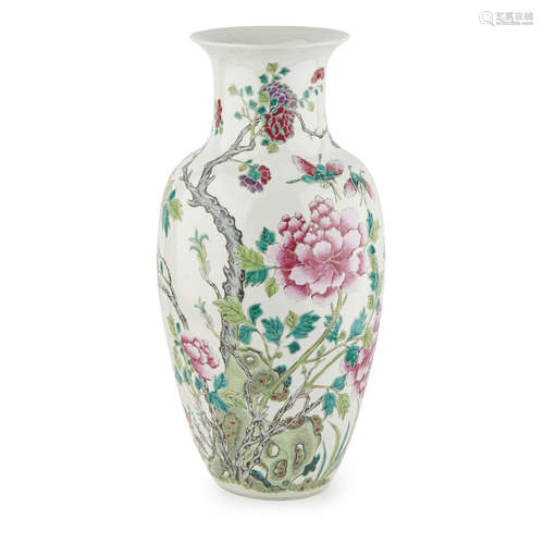 FAMILLE ROSE 'PEONY' VASE