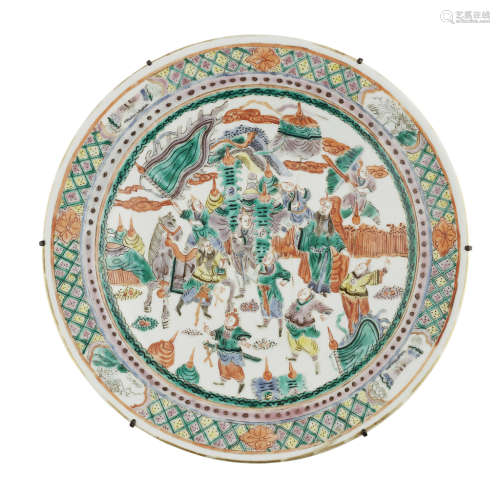 FAMILLE VERTE 'ROMANCE OF THE THREE KINGDOMS' PLATE