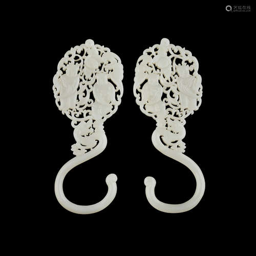 PAIR OF WHITE JADE HOOKS