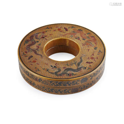 TIANQI LACQUER CIRCULAR NECKLACE BOX AND COVER